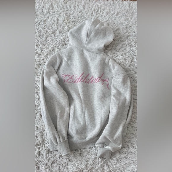 Edikted Light Gray Hoodie with Pink Accent - Size Small - Picture 2 of 3